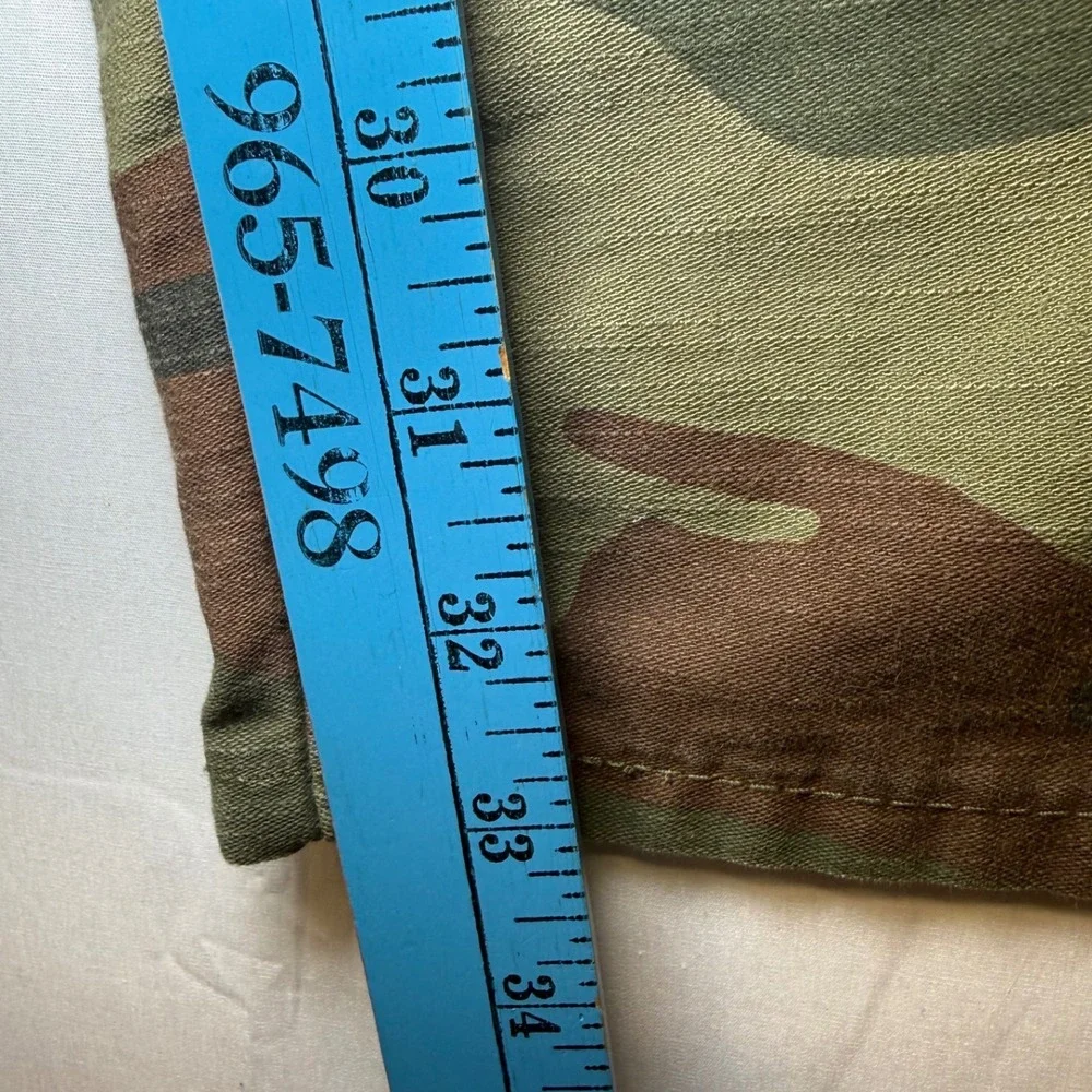 Levis 541 Athletic Taper Camo Pants Mens 42x34 (actual 43x33)Woodland Camouflage